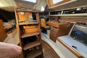 Shadowfax 37ft Alsberg Brothers Yacht For Sale