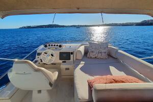 47ft Azimut Yacht For Sale