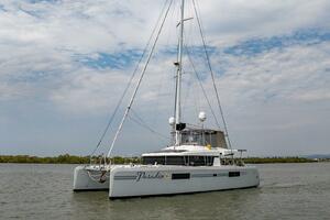 PARADISE Worth Avenue Yachts