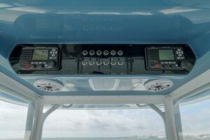 Freeman 42 42LR Double Tap- Helm Electronics