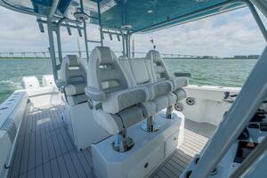 Freeman 42 42LR Double Tap- Helm Seating