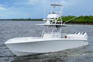Two Krickets 41ft Bahama Yacht For Sale