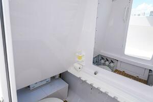 Two Krickets 41ft Bahama Yacht For Sale