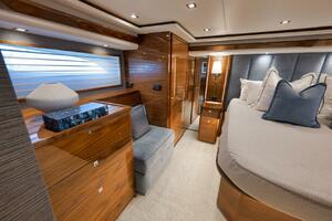 Viking 80 Baileys Ark - Interior Master Stateroom