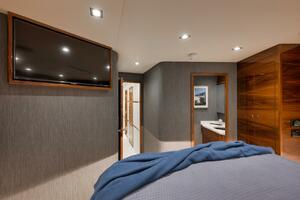 Viking 80 Baileys Ark - Interior VIP Stateroom