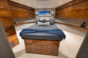 Viking 80 Baileys Ark - Interior VIP Stateroom