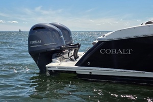 28ft Cobalt Yacht For Sale