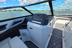 28ft Cobalt Yacht For Sale