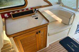2004 Sabre 42 Hardtop Express thumbnail 10