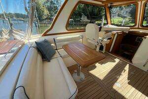 2004 Sabre 42 Hardtop Express thumbnail 5