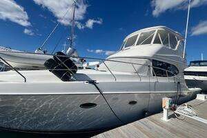  2004 Silverton 48 Convertible Yacht For Sale in Newport RI