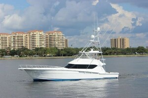 60FT (18.34M) HATTERAS yacht for sale