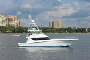 60FT (18.34M) HATTERAS Worth Avenue Yachts