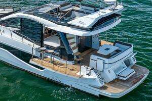 2022 Galeon 470 Sky thumbnail 6