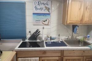 44ft Hilburn Yacht For Sale