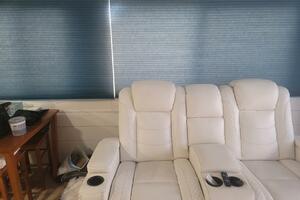 44ft Hilburn Yacht For Sale