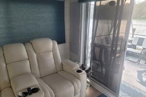 44ft Hilburn Yacht For Sale