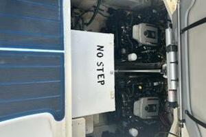 2008 Bayliner 320 thumbnail 11