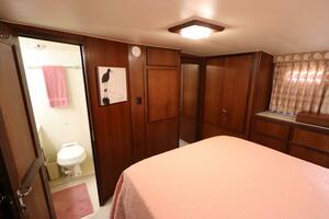 43ft Hatteras Yacht For Sale