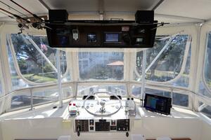 43ft Hatteras Yacht For Sale