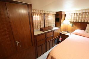 43ft Hatteras Yacht For Sale