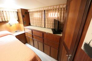 43ft Hatteras Yacht For Sale