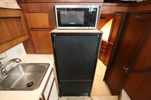 43ft Hatteras Yacht For Sale