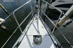 2007 Beneteau 373 thumbnail 6