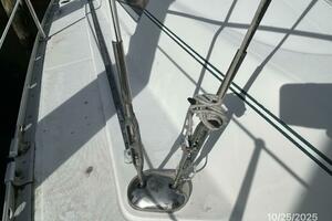 37' Beneteau standing rigging3