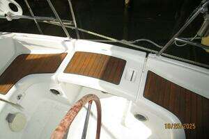 2007 Beneteau 373 thumbnail 46