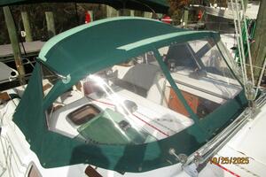 37' Beneteau dodger2