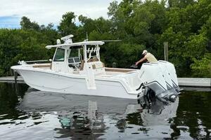 33ft Caymas Yacht For Sale