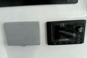 33ft Caymas Yacht For Sale