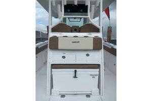 33ft Caymas Yacht For Sale