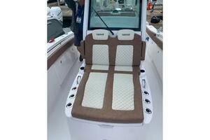 33ft Caymas Yacht For Sale