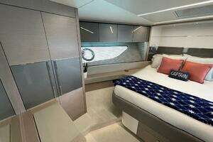 2020 Sunseeker 74 Sport Yacht thumbnail 30