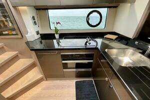 2020 Sunseeker 74 Sport Yacht thumbnail 49