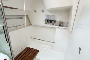 2007 Beneteau 373 thumbnail 50