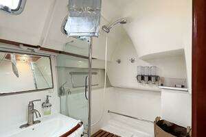 2007 Beneteau 373 thumbnail 46