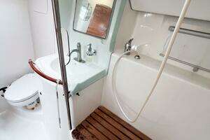 2007 Beneteau 373 thumbnail 53