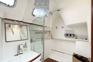 2007 Beneteau 373 thumbnail 47
