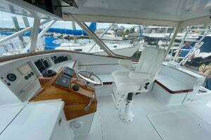 2005 Custom Carolina 40 DeSanti thumbnail 40