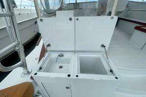 2005 Custom Carolina 40 DeSanti thumbnail 49