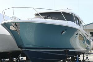 Yacht for sale PRESENT TENSE