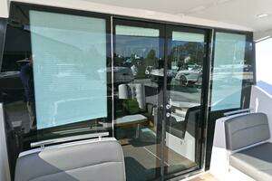 2017 Tiara Yachts 44 Coupe thumbnail 9