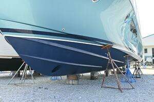 2017 Tiara Yachts 44 Coupe thumbnail 3