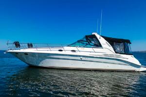 40ft Sea Ray Yacht For Sale