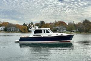 42FT (12.8M) SABRE yacht for sale