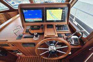 2017 Sabre 42 Salon Express thumbnail 19