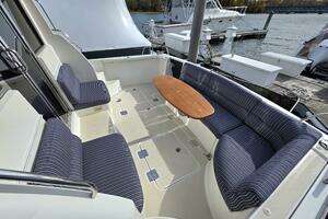 2017 Sabre 42 Salon Express thumbnail 8